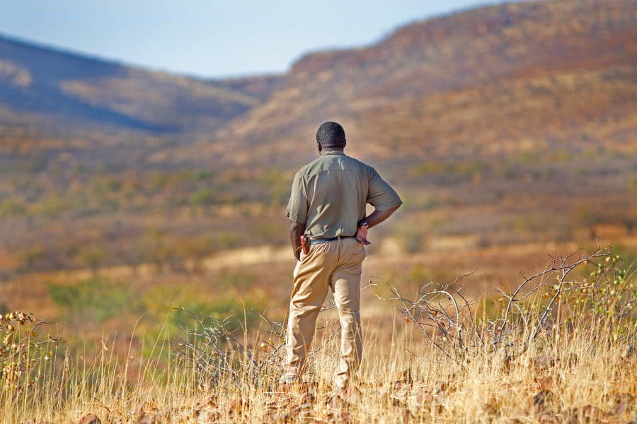 How to find an exceptional guide for your safari