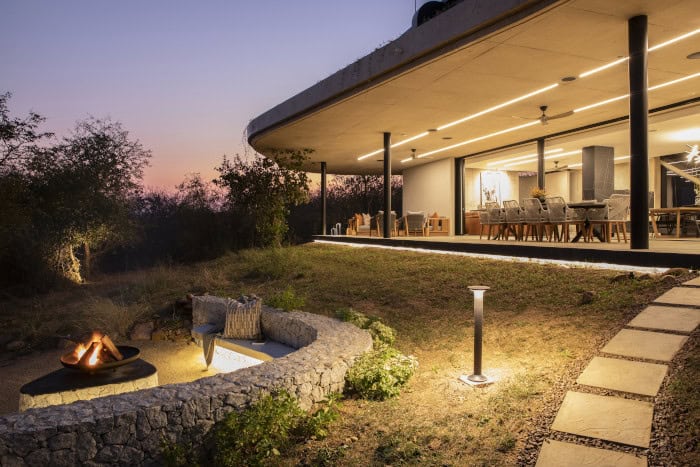 Shiviko Kruger villa at dusk